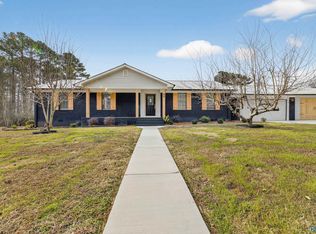 89 Lake Dr, Scottsboro, AL 35769