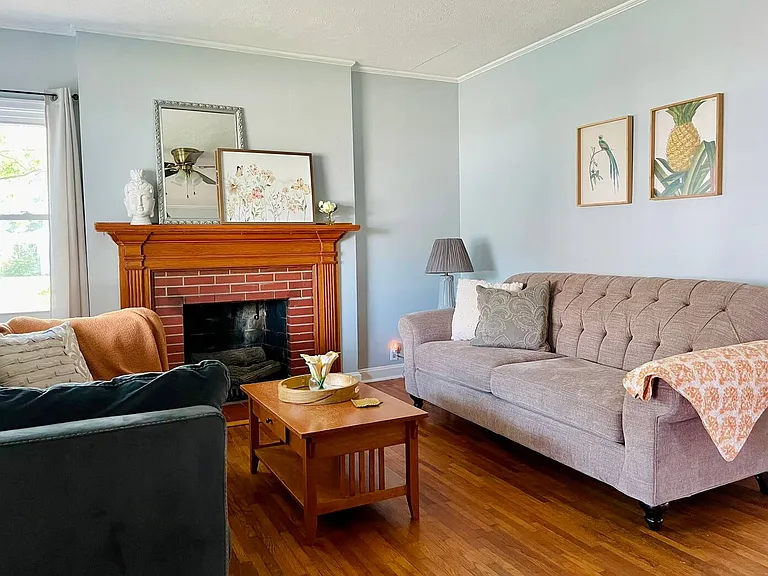 925 S Rotherwood Ave — Photo 2