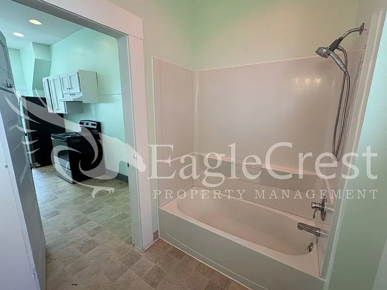 532 Washington St — Photo 65