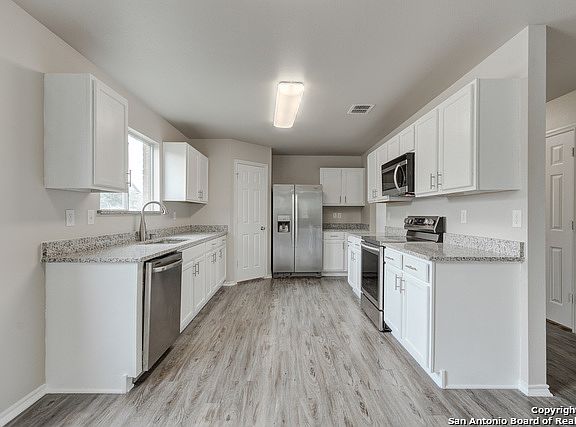 5th image of 11726 Oakbrooke Hl
