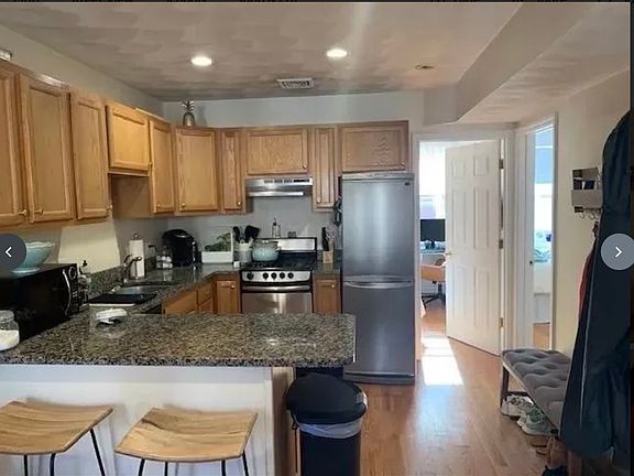 3rd image of 93 Endicott St APT 2