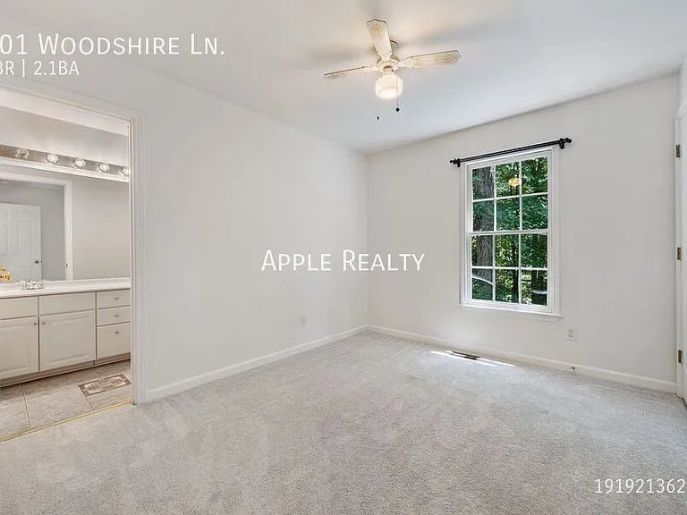 101 Woodshire Ln — Photo 11