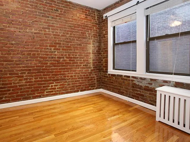 Building Photo - 65 Burbank St #15