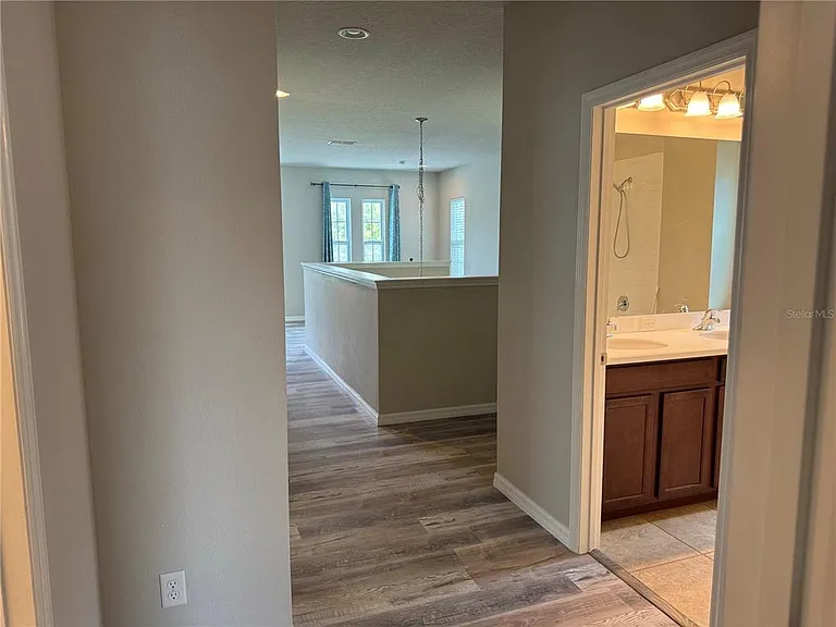 5912 Village Center Dr — Photo 45