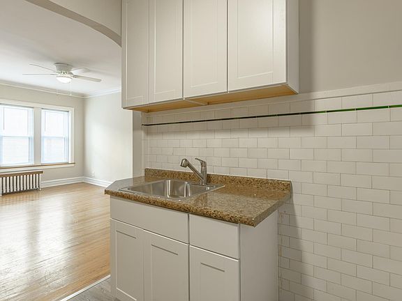3rd image of 7102 N Washtenaw Ave APT 2