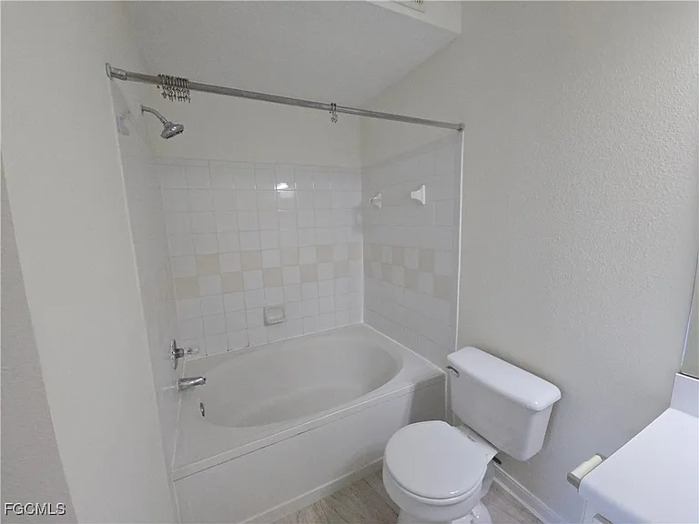 11500 Villa Grand #316 — Photo 10