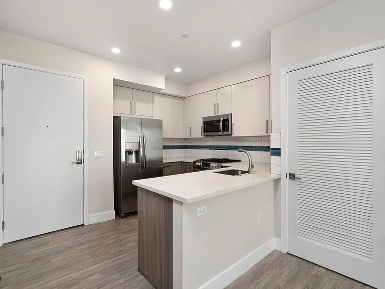 5551 Bonner Ave #A306 — Photo 24