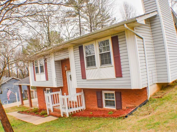 5911 Sundown Pass, Anniston, AL 36206