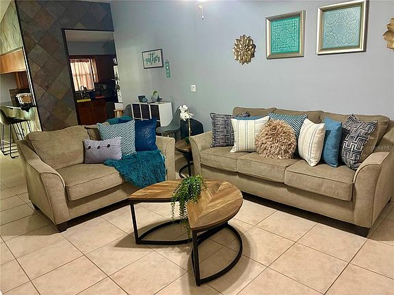 3rd image of 813 SAN JOSE COURT