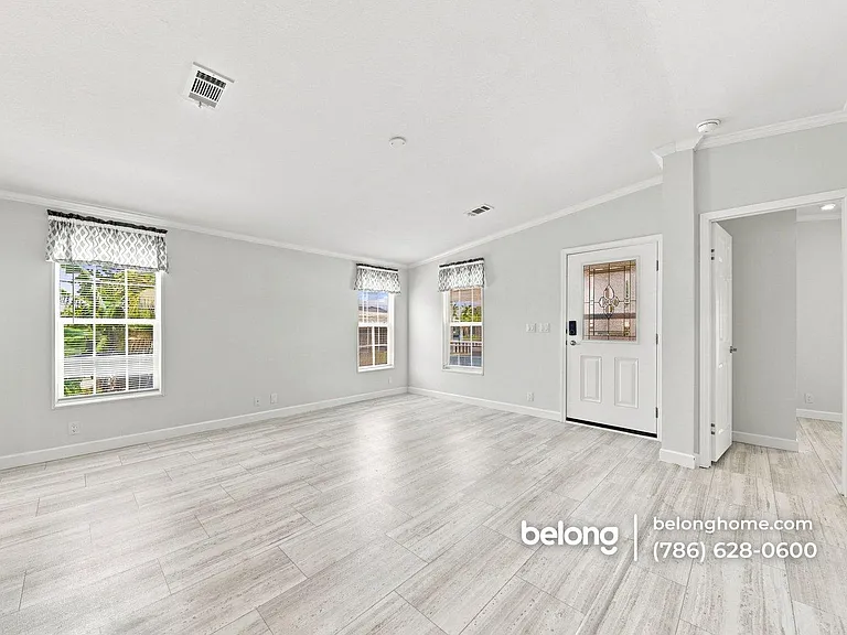 5211 SW 34th St — Photo 20