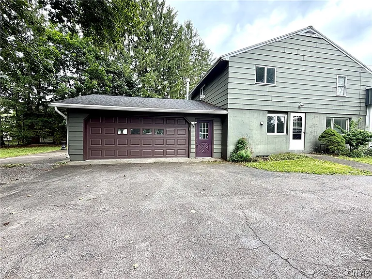 4048A West Rd — Photo 1