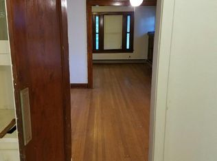 5907 Rockhill Rd APT 2, Kansas City, MO 64110