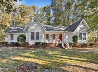 1372 Plantation Dr, Sandersville, GA 31082