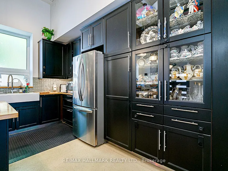 57 Cambridge Ave #3 — Photo 9