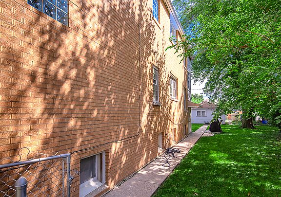 3rd image of 2113 N 75th Ave