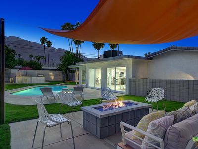1691 E Ocotillo Ave, Palm Springs, CA, 92264