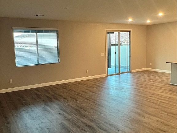 3rd image of 2515 Dollison Ave