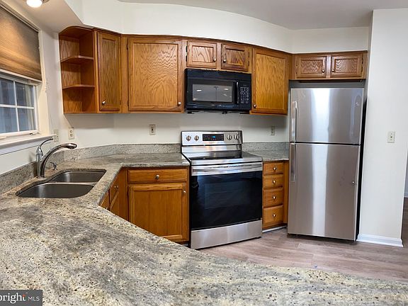 2nd image of 5636 Willoughby Newton Dr Unit 16