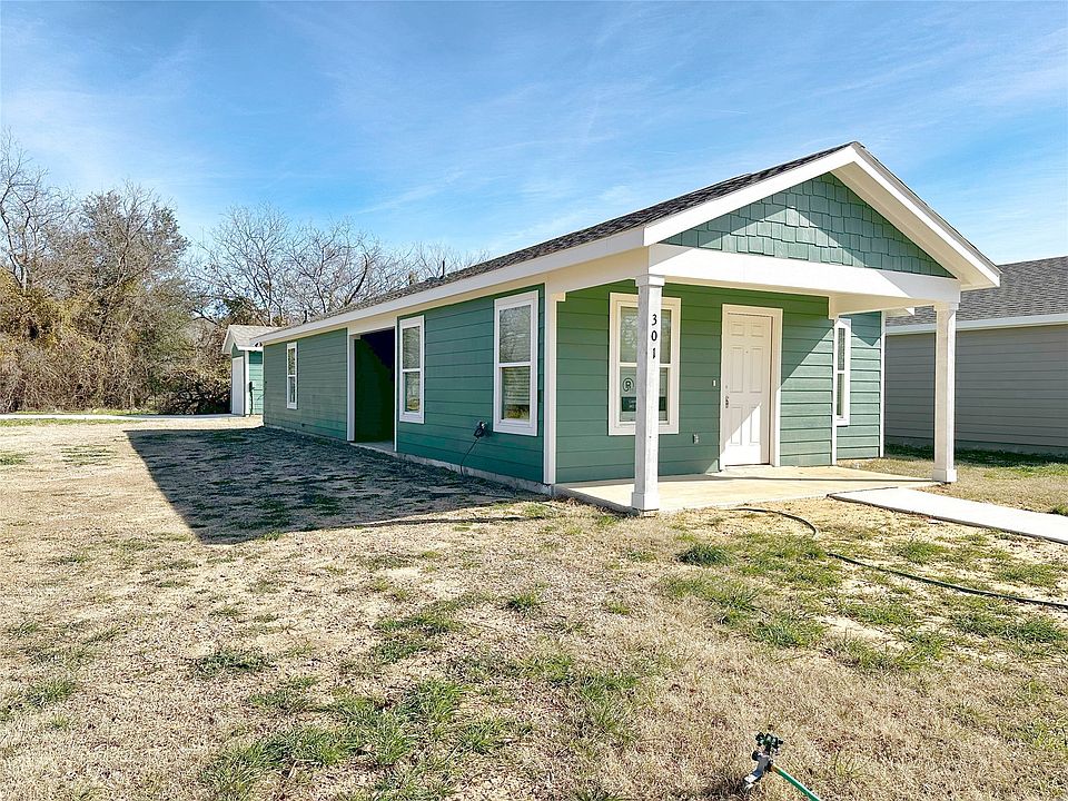 1st image of 301 SW 14th Ave