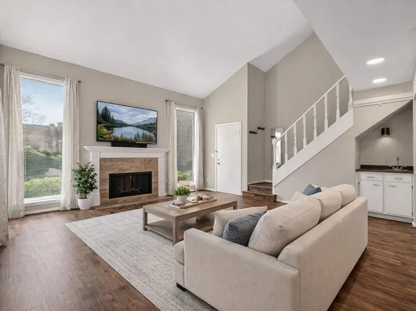 8100 Cambridge St APT 80, Houston, TX 77054