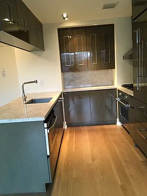 Rented by LL Real Estate Services | media 25