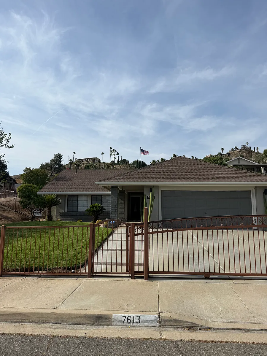 Building Photo - 7613 Mountain Shadow Dr