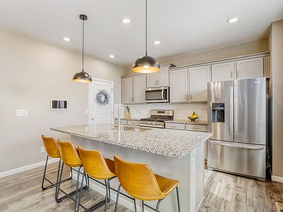 2nd image of 2078 Pineywoods Street
