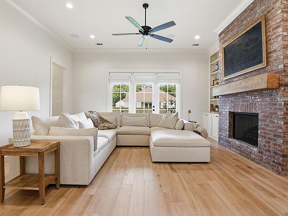 4th image of 12856 Solemn Oaks Ave