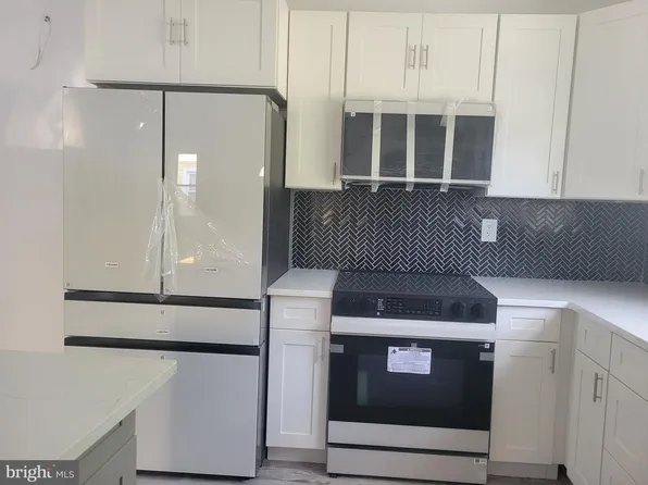 106 E Arctic Ave, Minotola, NJ 08341
