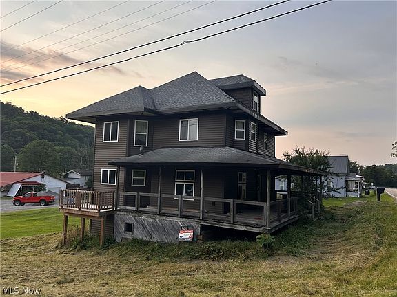 3rd image of 80860 Davis St