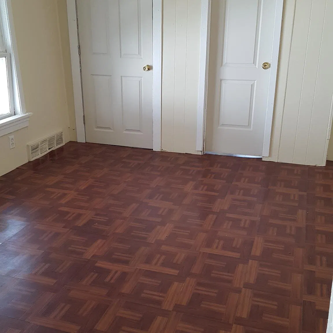 3 bed, 1300 sqft, $995 — Photo 4