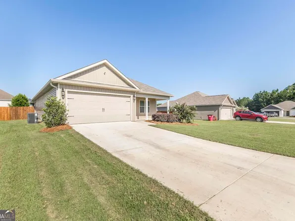 50 Cole Dr, Hawkinsville, GA 31036
