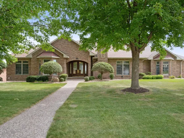 505 Superior St, Farley, IA 52046
