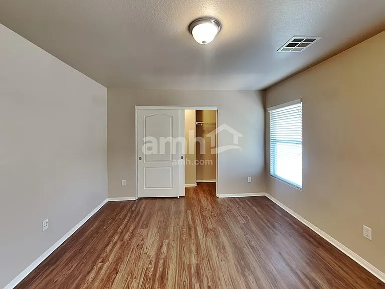 10382 September Flower St — Photo 9