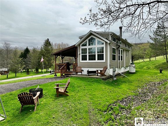 2nd image of 5857 Bloye Rd