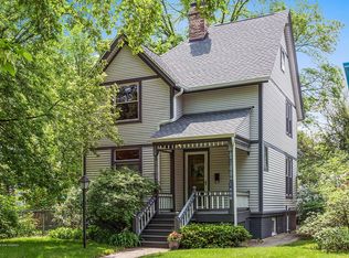 1406 Main St, Evanston, IL 60202