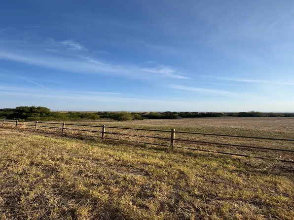 8420 Southern Blvd, Cleburne, TX 76033