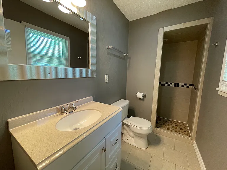 2424 S Dollison Ave — Photo 12
