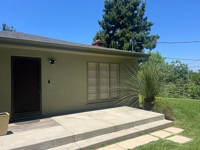 3117 Oakcrest Dr — Photo 8