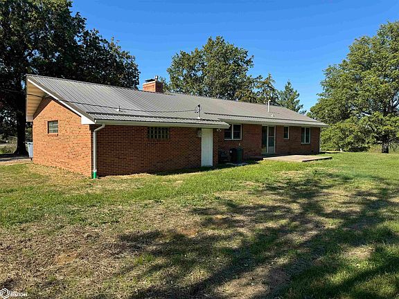 3rd image of 23458 Dogwood Ln