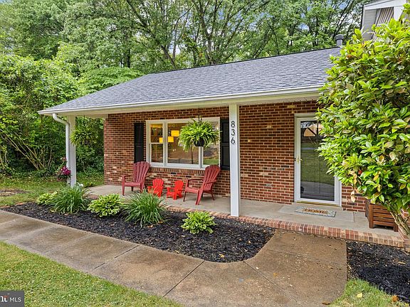 2nd image of 836 Churchill Dr