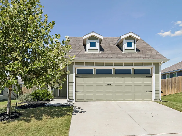 9709 Trusler Rd — Photo 1