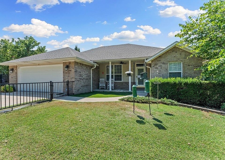 1st image of 4 Borle Cir