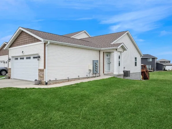 3093 Sherwood Dr, Marion, IA 52302