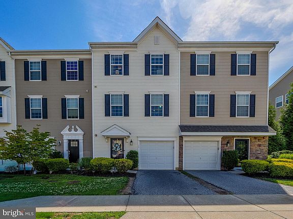 2nd image of 14 Faraday Ct