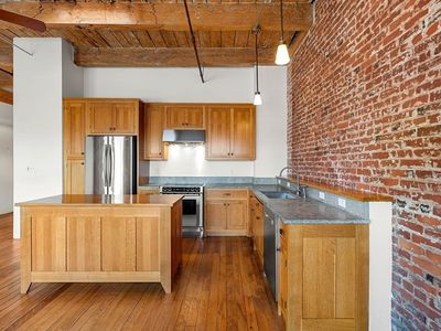 249 66 #A, Boston, MA, 02210