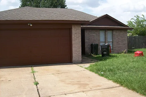 10526 Crescent Moon Dr Photo 1