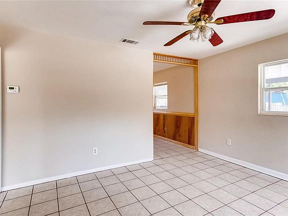 3rd image of 524 Dorado Ave
