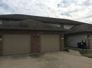 48 Gilliam Ct, Chatham, IL 62629