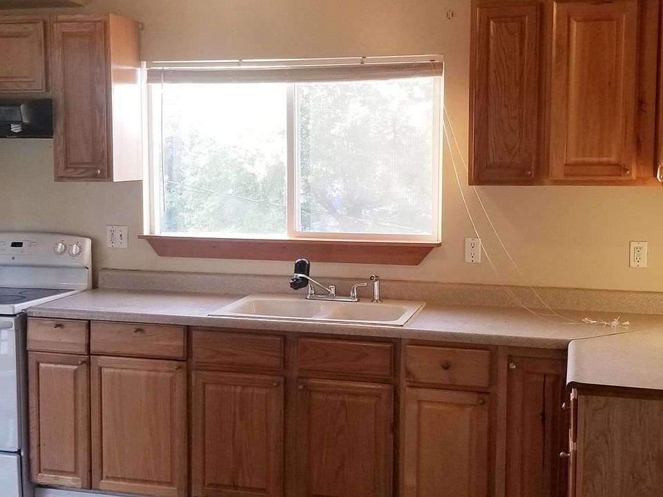 1st image of 5044 Yakima Ave #809